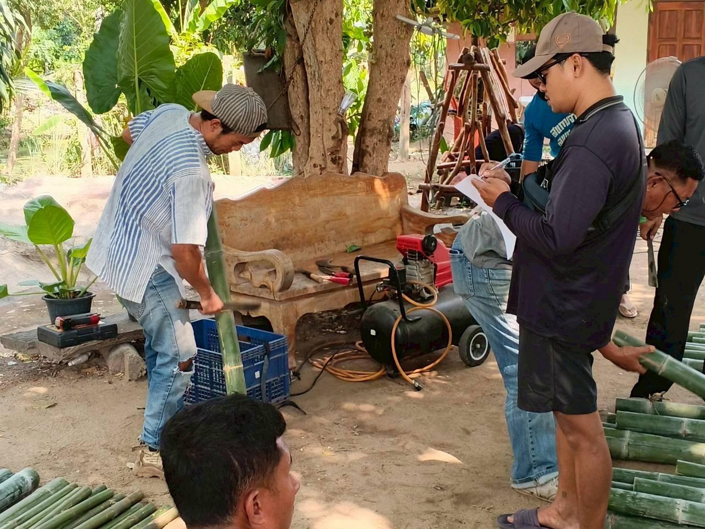 8. อบรมฝึกปฏิบัติการทำแคร่ไม้ไผ่ วันที่ 21 เมษายน 2569