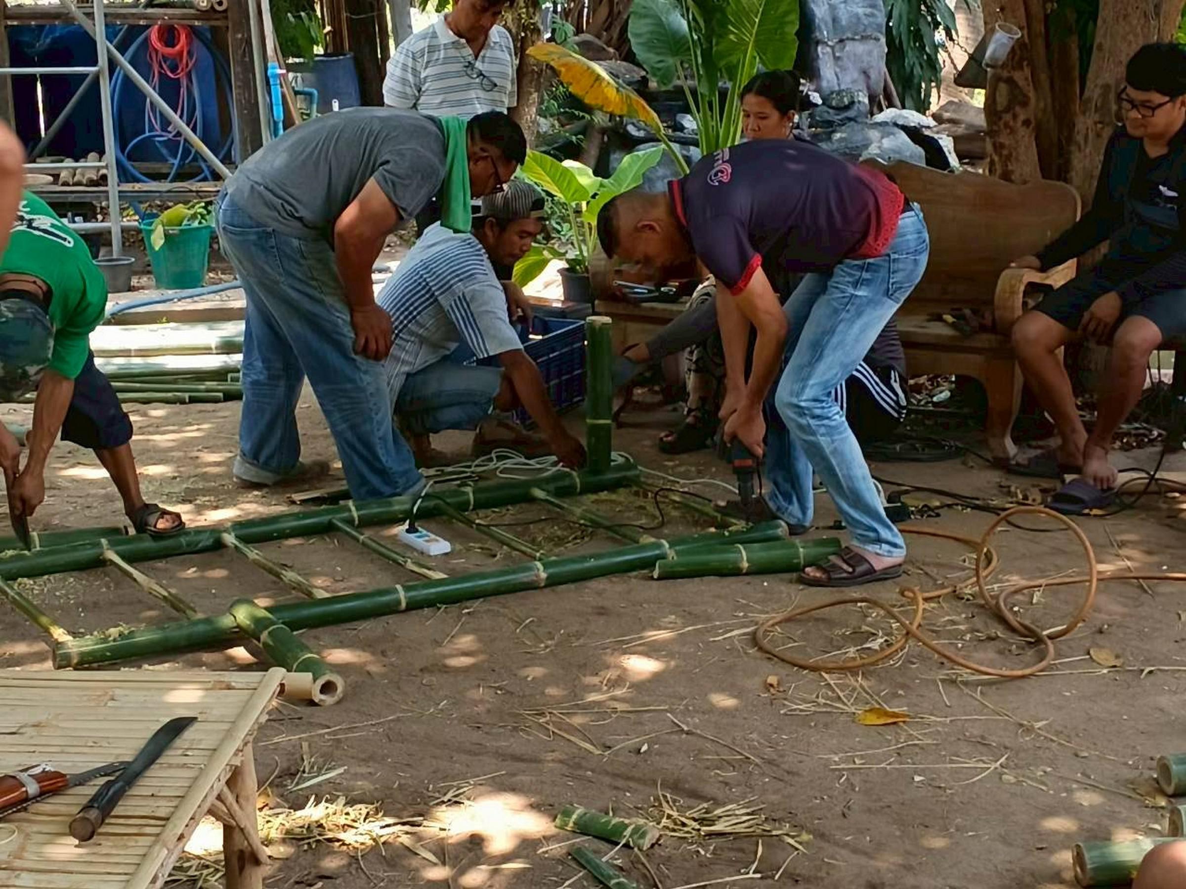 14. อบรมฝึกปฏิบัติการทำแคร่ไม้ไผ่ วันที่ 21 เมษายน 2569