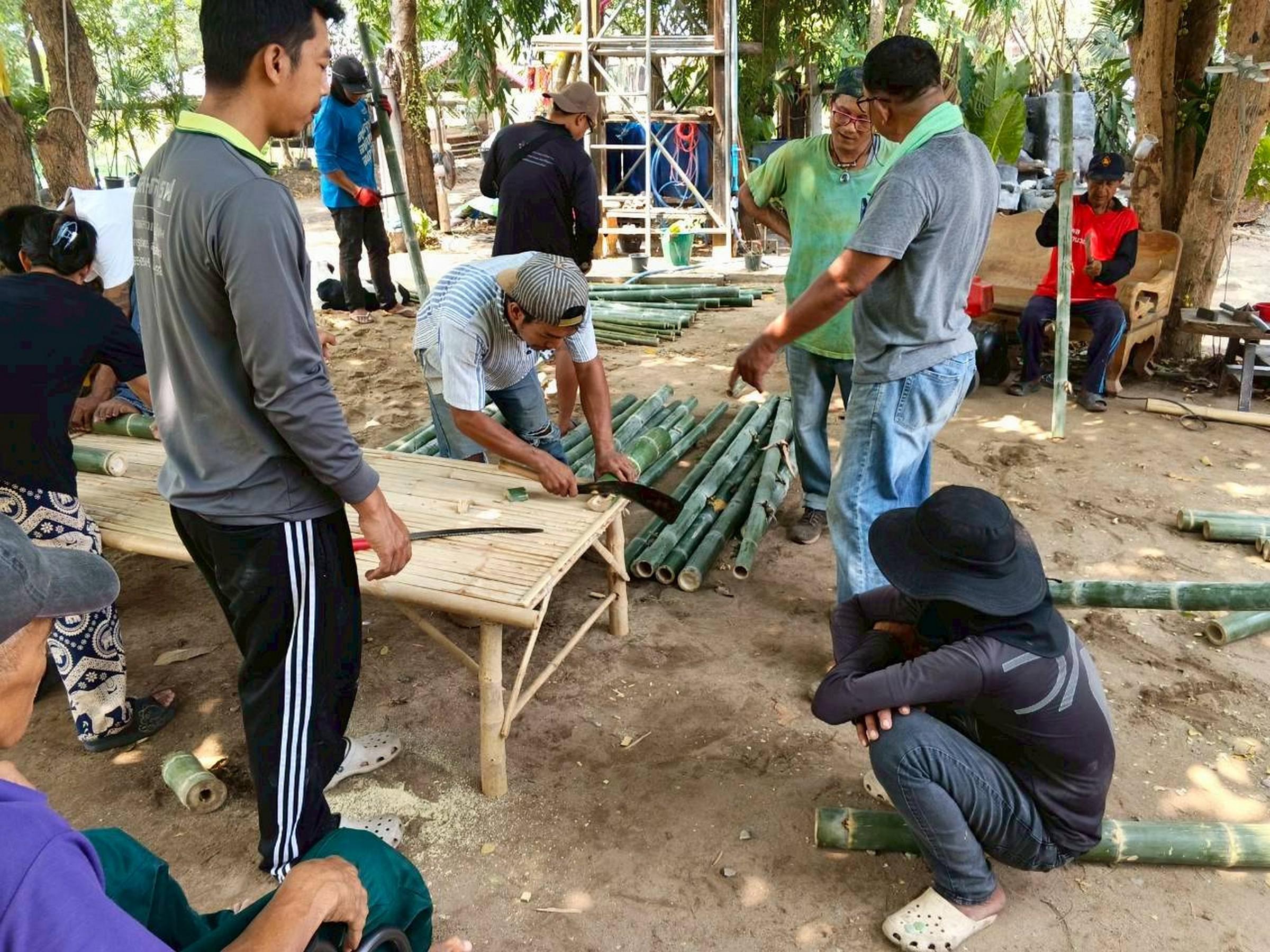 17. อบรมฝึกปฏิบัติการทำแคร่ไม้ไผ่ วันที่ 21 เมษายน 2569