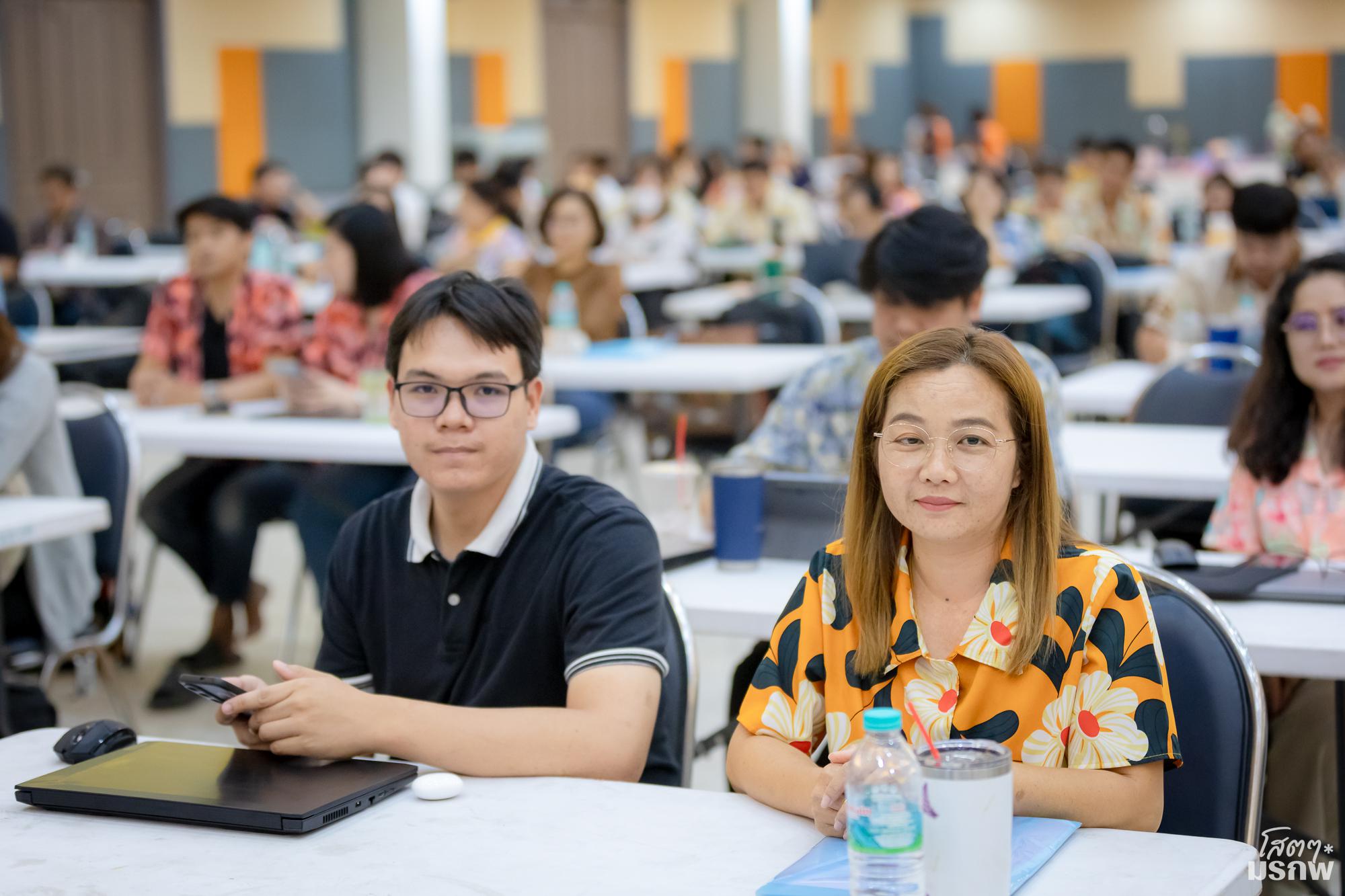 2. ประชุมเชิงปฏิบัติการ “จัดทำแผนกลยุทธ์ 2566-2570 (ฉบับปรับปรุง 2570) และยกร่างแผนกลยุทธ์ ระยะที่ 3 (พ.ศ.2571-2575) วันที่ 22 - 24 เมษายน 2569 ณ ห้องประชุมราชพฤกษ์ ชั้น 3 อาคารทีปังกรรัศมีโชติ มหาวิทยาลัยราชภัฏกำแพงเพชร