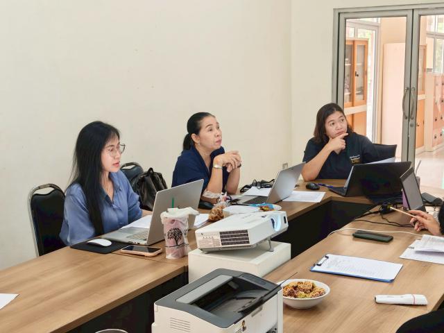 1. การประชุมเชิงปฏิบัติการ ทบทวนแผนกลยุทธ์ สำนักบริการวิชาการและจัดหารายได้ ประจำปี 2566 - 2570 (ฉบับปรับปรุง 2570) วันที่ 21 พฤษภาคม 2569  ณ ห้องประชุม ชั้น 1 ตึก KPRU HOME
