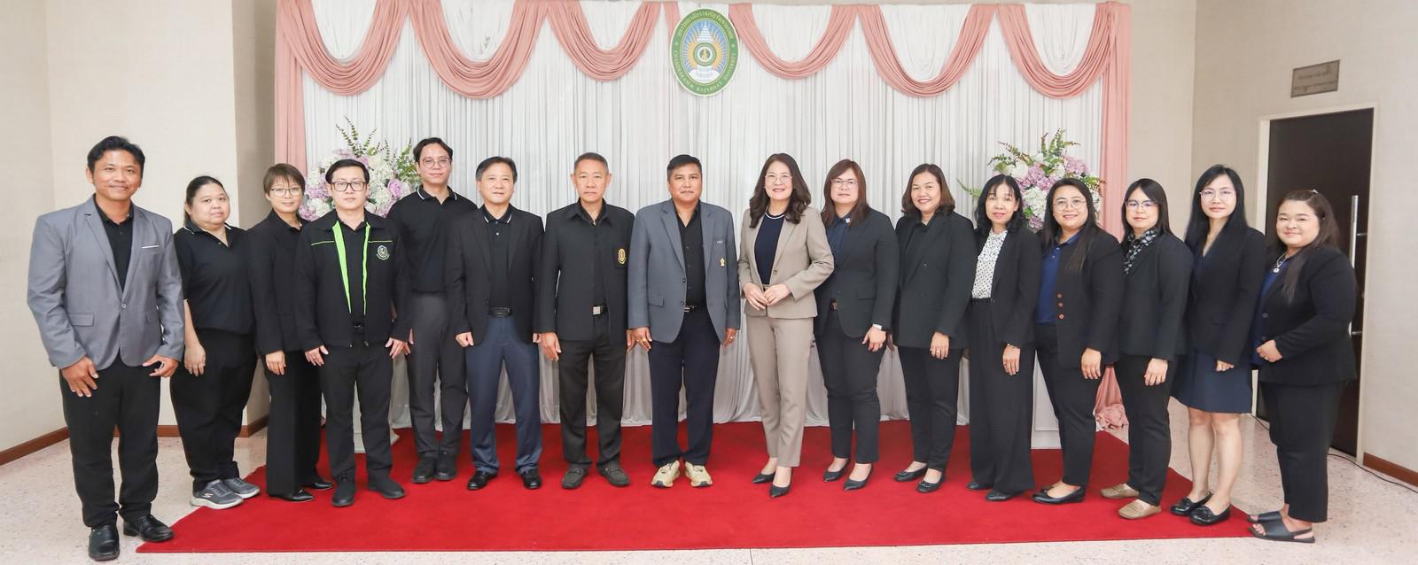 2. ศึกษาดูงานคณะวิทยาศาสตร์และเทคโนโลยี มหาวิทยาลัยราชภัฏจันทรเกษม วันที่ 10 มิถุนายน 2569 ณ คณะวิทยาศาสตร์และเทคโนโลยี มหาวิทยาลัยราชภัฏจันทรเกษม