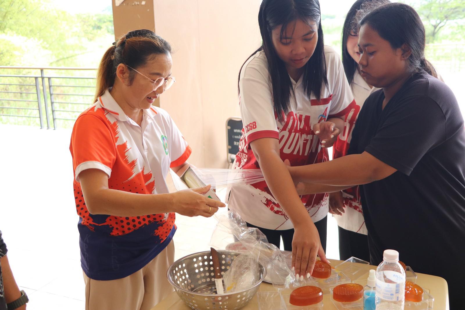 54. กิจกรรม ส่งเสริมอาชีพที่ 2 “KPRU2Career” : อาชีพทำสบู่น้ำผึ้งมะนาว วันที่ 17 กรกฎาคม 2569