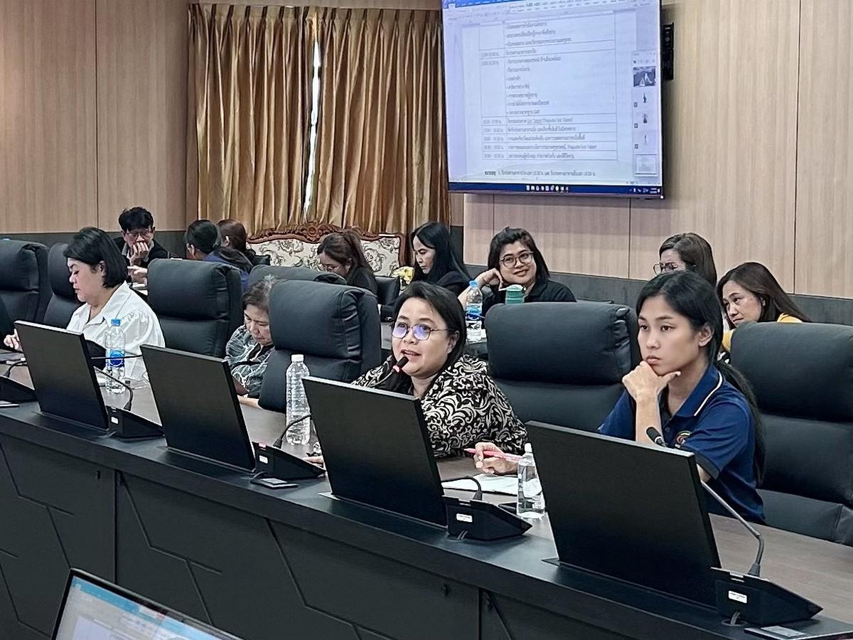 11. ประชุมเตรียมความพร้อมการจัดงานนิทรรศการ "ที่นี่...ท่าพุทรา" วันที่ 3 สิงหาคม 2569 ณ ห้องประชุมรวงผึ้ง มหาวิทยาลัยราชภัฏกำแพงเพชร