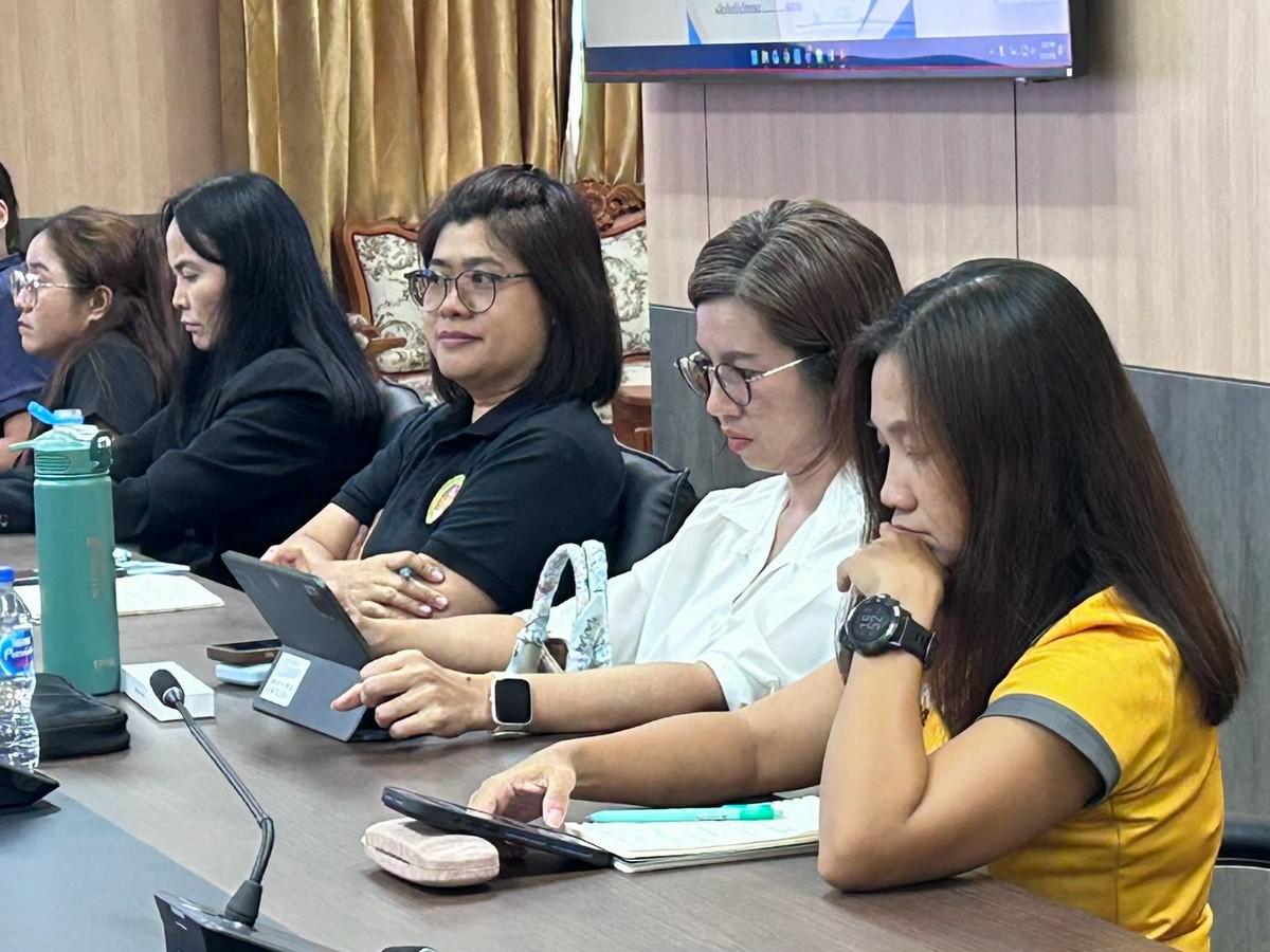 13. ประชุมเตรียมความพร้อมการจัดงานนิทรรศการ "ที่นี่...ท่าพุทรา" วันที่ 3 สิงหาคม 2569 ณ ห้องประชุมรวงผึ้ง มหาวิทยาลัยราชภัฏกำแพงเพชร